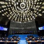 Política: Pautas econômicas avançam no Congresso com isenção de IR até R$ 5 mil e taxação de apostas