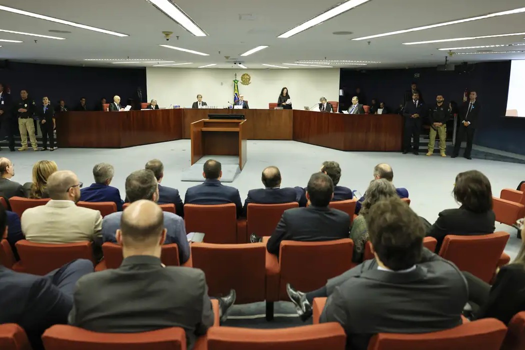 Justiça: STF Marcará Sessões Extras para Julgamento de Bolsonaro e Aliados