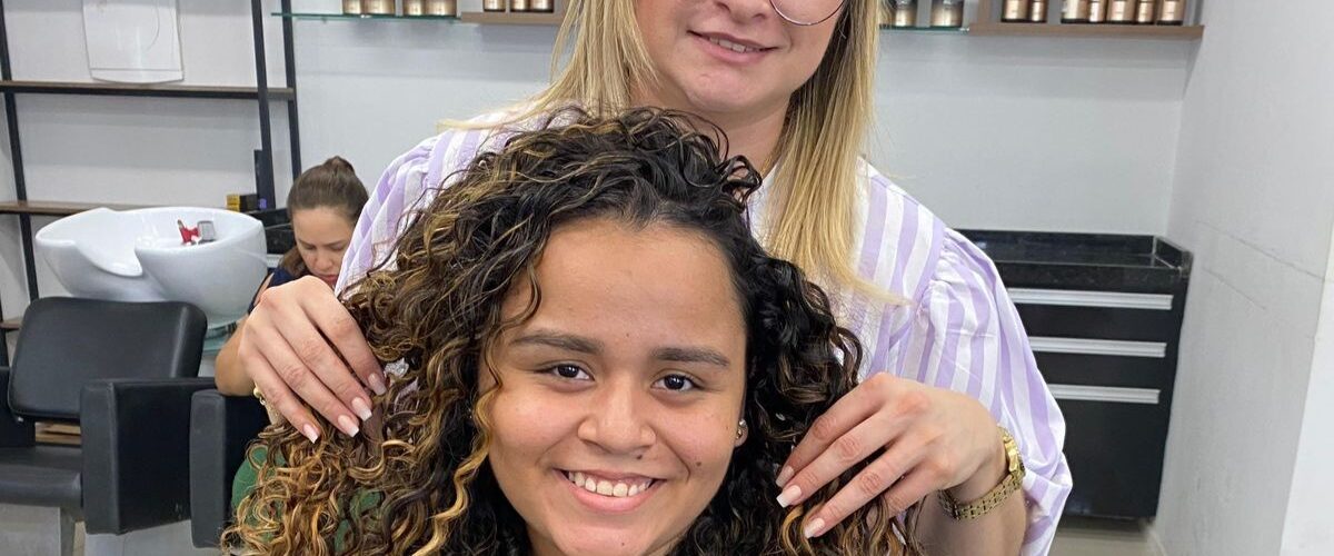 Beleza: Associação dos Cabeleireiros do Ceará celebra 50 anos com legado de pioneirismo e Feira Regional da Beleza