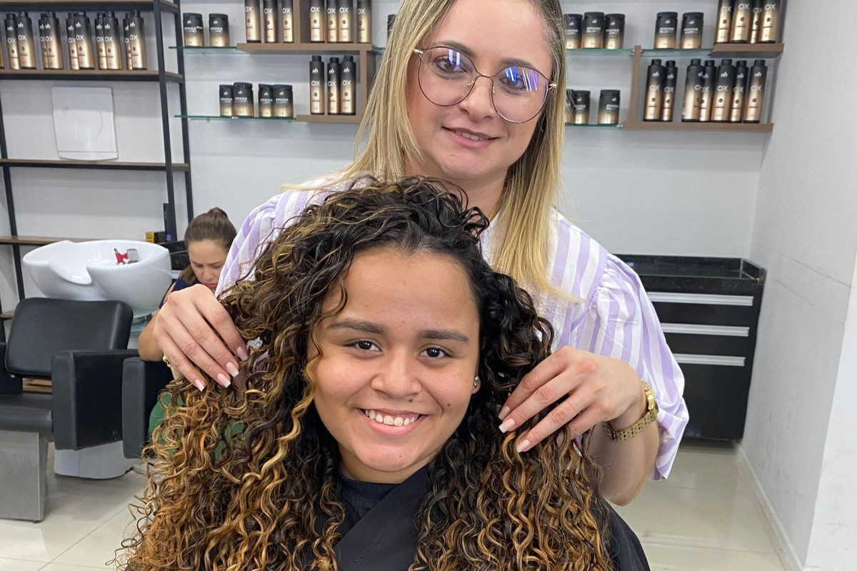 Beleza: Associação dos Cabeleireiros do Ceará celebra 50 anos com legado de pioneirismo e Feira Regional da Beleza