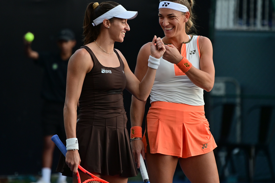 SP Open: Luisa Stefani e Timea Babos avançam nas duplas; Naná Silva é eliminada em simples