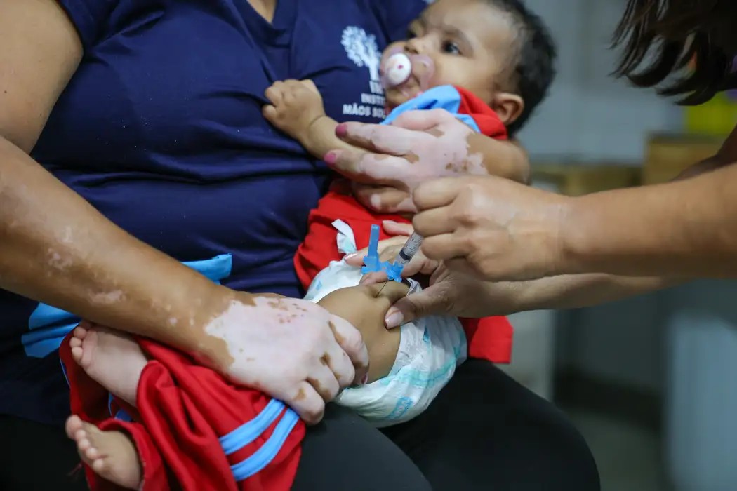 Saúde: Casos de coqueluche disparam no Brasil e voltam a preocupar autoridades de saúde