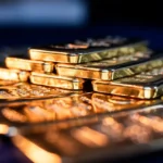 Investimento: Ouro rompe recorde e ultrapassa US$ 4.100 impulsionado por tensão EUA-China e apostas em corte de juros