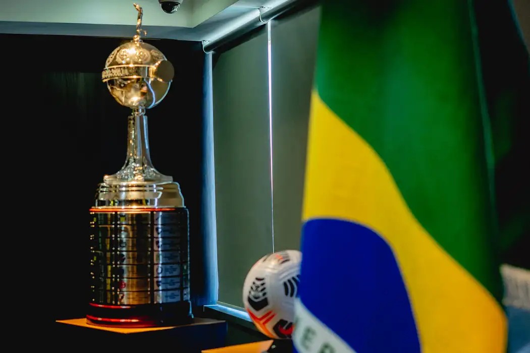 Futebol: Flamengo e Palmeiras fazem final brasileira da Libertadores 2025 em Lima