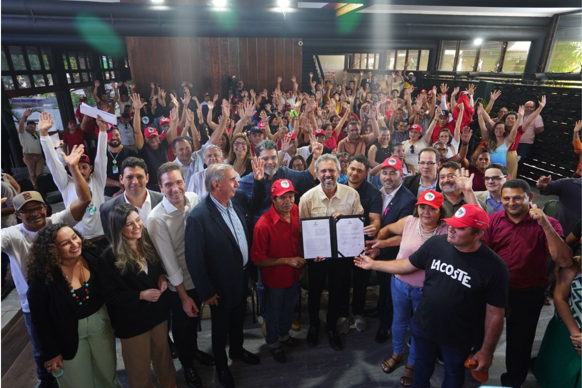 Turismo: Eduardo Bismarck celebra criação da Reserva do Aracatiaçu e reforça potencial turístico de Amontada