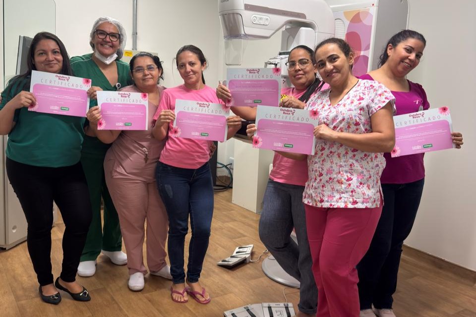 Saúde: Unimed Fortaleza realiza ação solidária no Outubro Rosa e doa mamografias ao GEEON