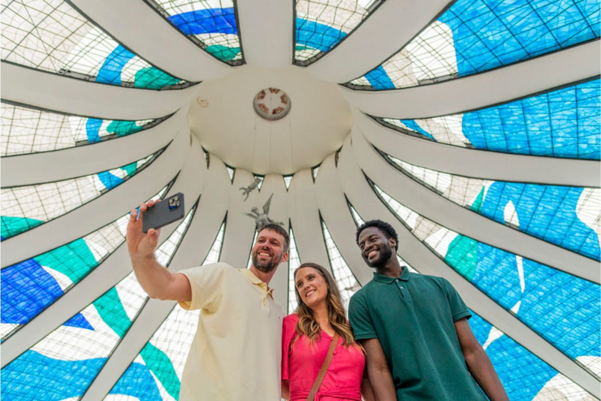 Turismo: Brasil lidera crescimento mundial na chegada de turistas internacionais no primeiro semestre de 2025