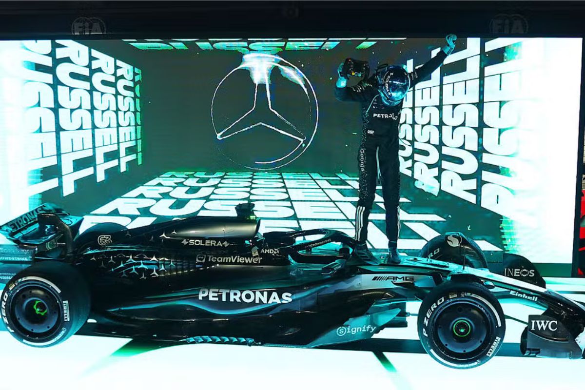 Fórmula 1: George Russell vence GP de Singapura e McLaren conquista o décimo título de construtores da F1