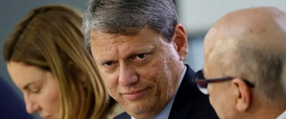 Política: A um ano das eleições, Tarcísio de Freitas recua no discurso e avalia disputar reeleição em São Paulo