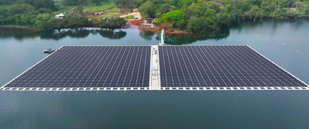 Infraestrutura: Itaipu conclui montagem de “ilha solar” flutuante que vai gerar energia limpa no Rio Paraná