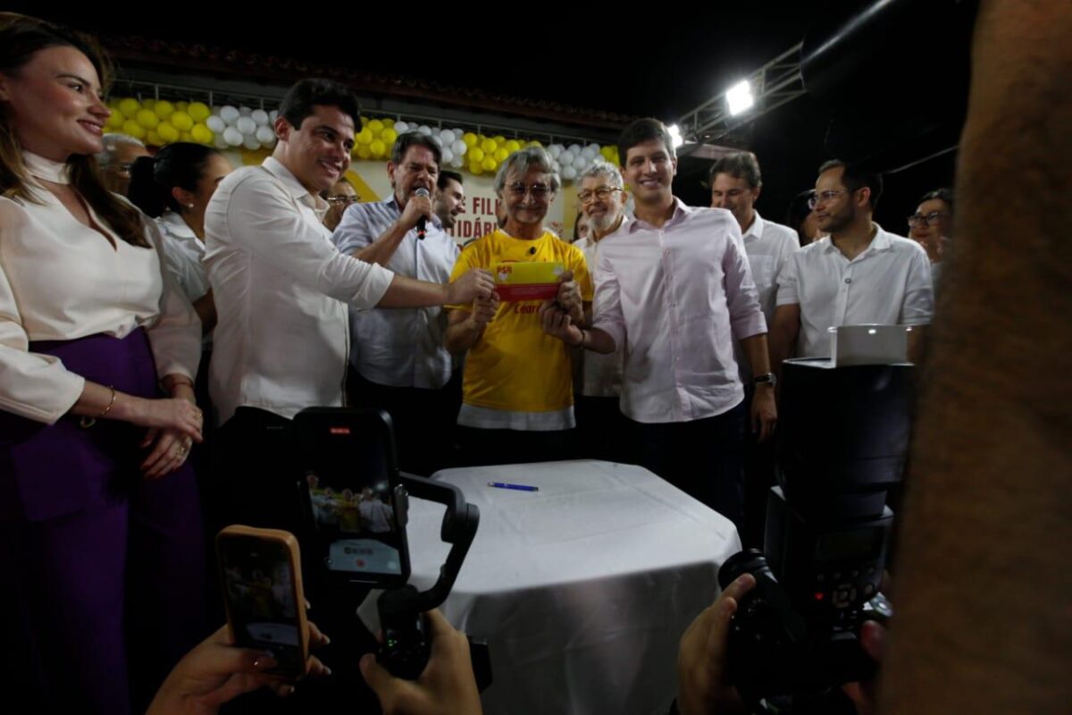 Política: PSB filia novos prefeitos no Ceará e ato fortalece pré-candidatura de Junior Mano ao Senado em 2026