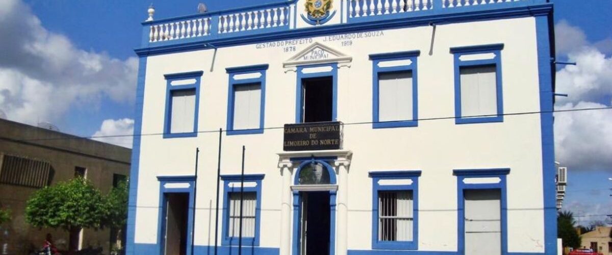 Cassação: Justiça Eleitoral cassa mandatos de vereadores em Limoeiro do Norte por abuso de poder econômico