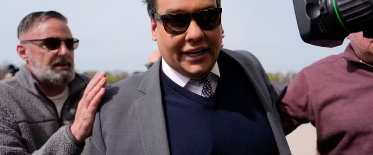 Política: Trump concede perdão e liberta George Santos, ex-deputado dos EUA filho de brasileiros