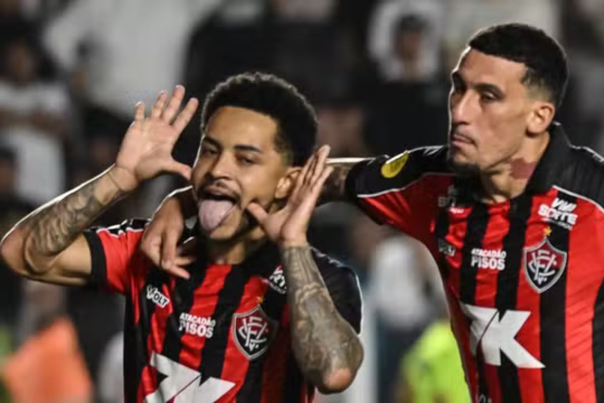 Futebol: Vitória vence o Santos na Vila Belmiro e esquenta a briga contra o rebaixamento no Brasileirão 2025