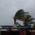 Fenômeno: Furacão Melissa atinge a Jamaica com ventos de quase 300 km/h e causa alerta máximo