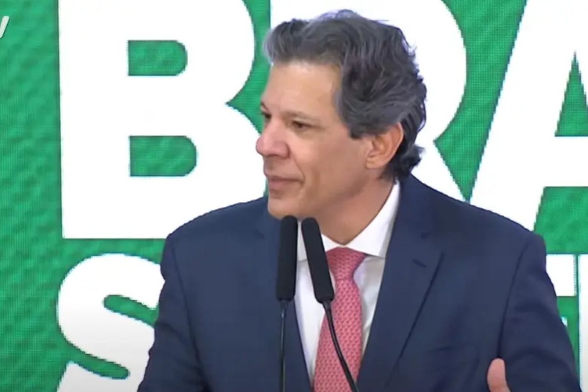 Economia: Haddad admite projeto complementar para compensar impacto da isenção do IR até R$ 5 mil