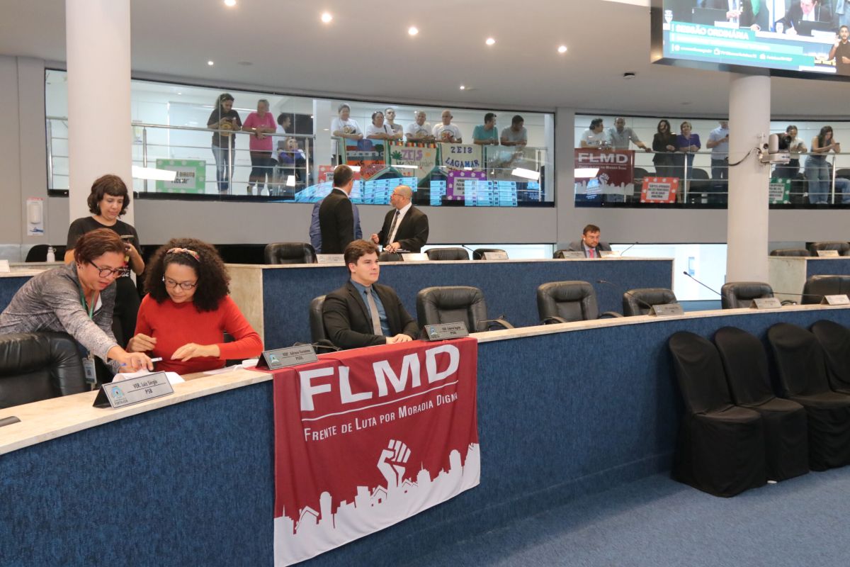 Política: Câmara de Fortaleza aprova regulamentação de 10 ZEIS e fortalece política habitacional da capital