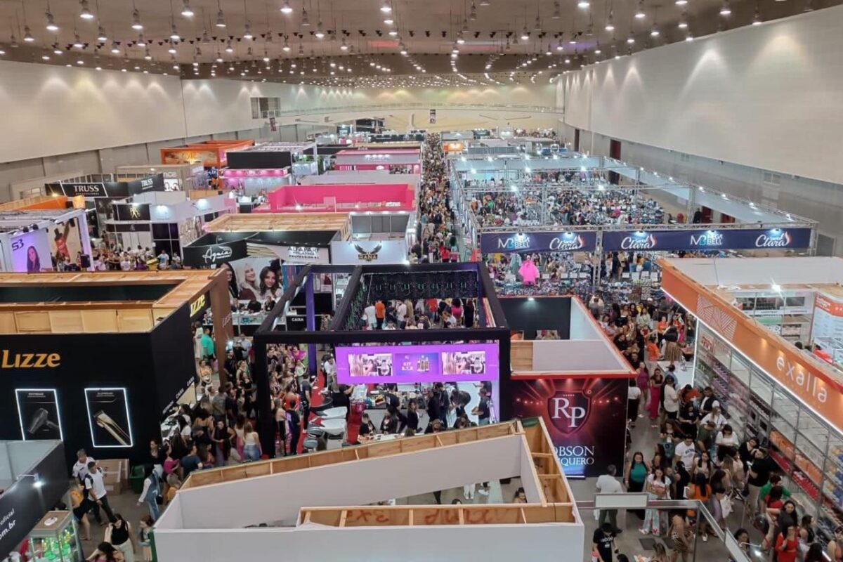 Negócios: Feira Regional da Beleza celebra 33ª edição e os 50 anos da Associação dos Cabeleireiros do Ceará