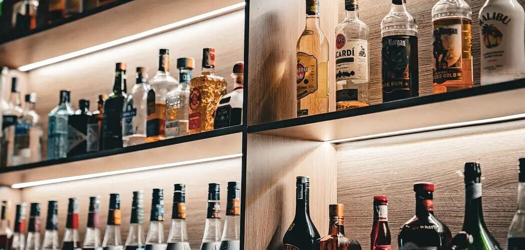 Política: Lula sanciona lei que aumenta pena para venda de bebidas alcoólicas a menores