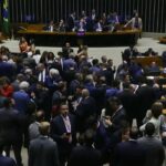 Política: Câmara aprova isenção do Imposto de Renda para quem ganha até R$ 5 mil