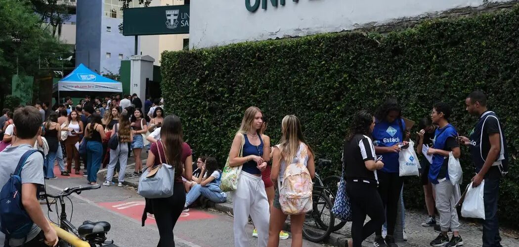 Educação: Inep divulga gabarito oficial do primeiro dia do Enem 2025