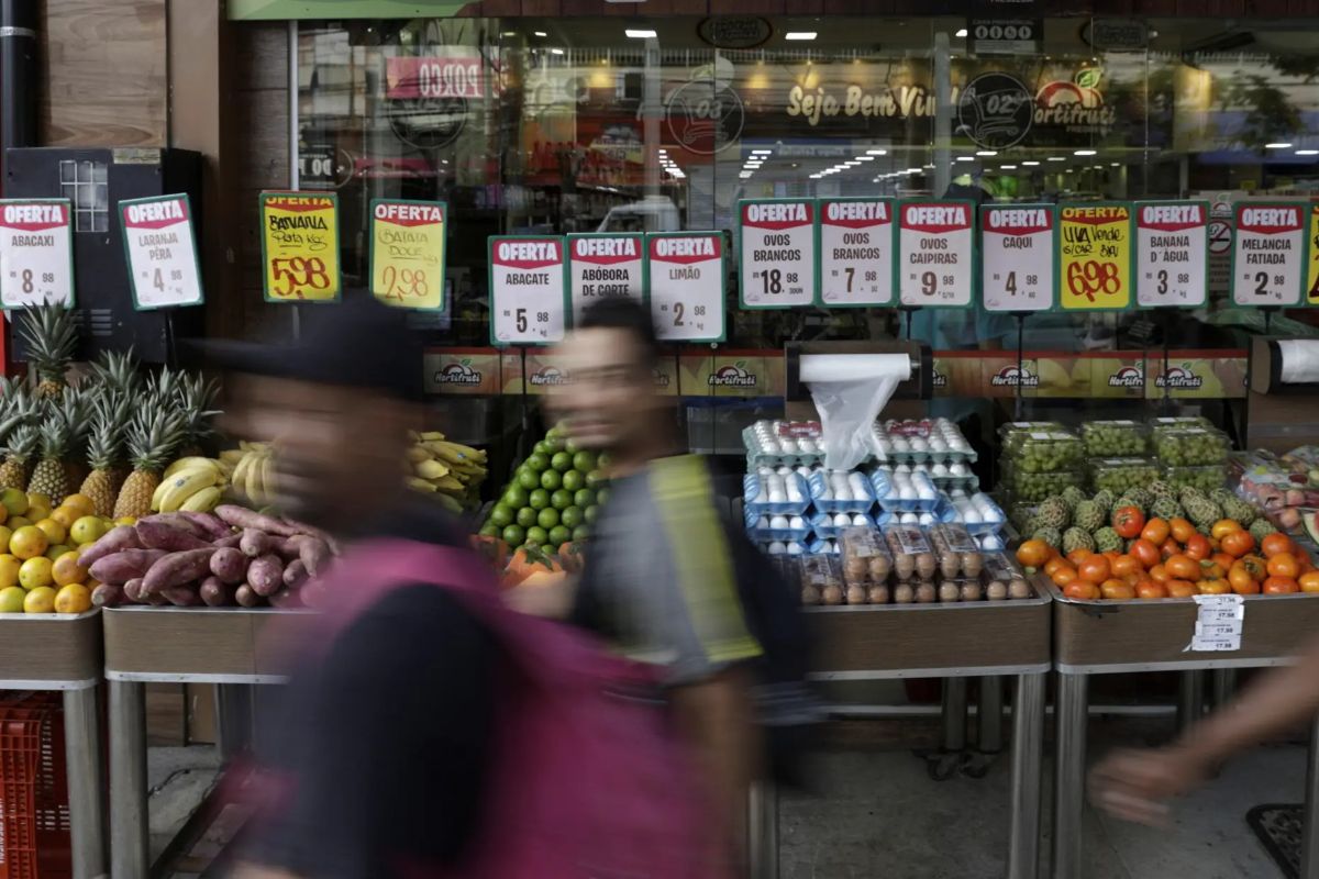 Economia: Inflação dos alimentos deve voltar a subir em 2026 após alívio registrado em 2025, apontam economistas