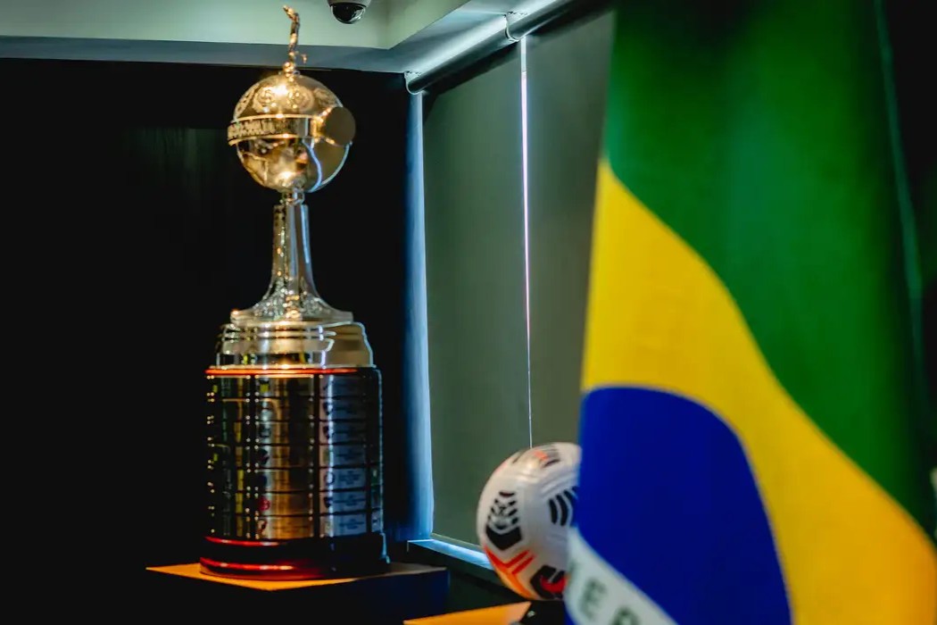 Futebol: Brasil empata com a Argentina no topo da Libertadores após título do Flamengo
