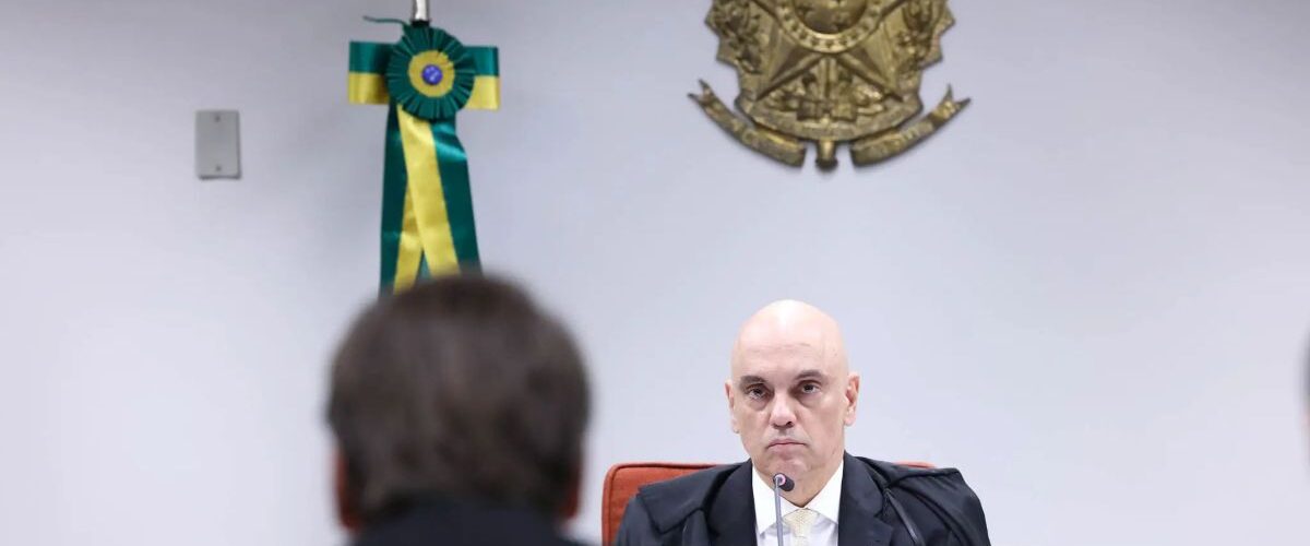 Decisão: Moraes nega pedido de prisão domiciliar para Bolsonaro após decretação de preventiva