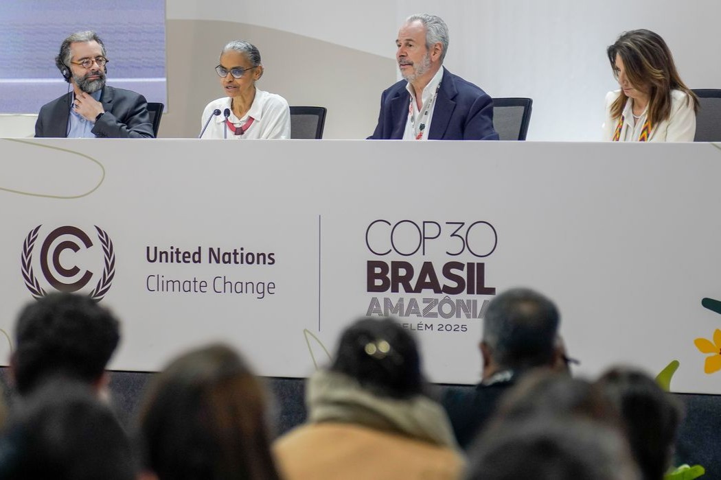 Meio Ambiente: COP30 encerra com avanços em adaptação climática e discussão sobre fim dos combustíveis fósseis