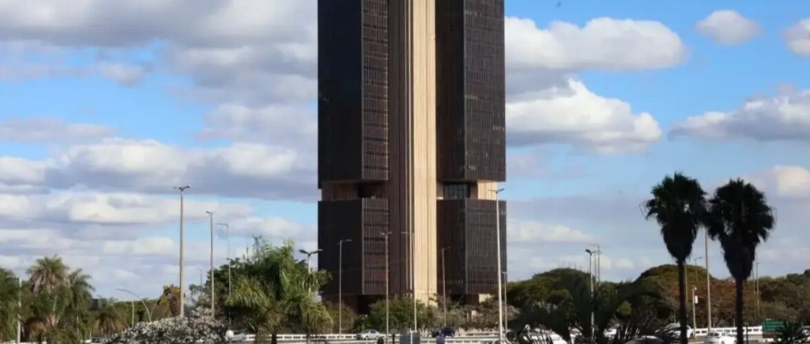 Economia: Analistas reduzem projeções de inflação e Selic em novo Boletim Focus divulgado pelo Banco Central