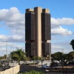 Economia: Boletim Focus reduz previsões de inflação e câmbio para 2025, aponta Banco Central