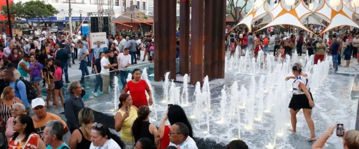 Resgate: Nova Praça do Ferreira é inaugurada em Fortaleza e marca início do projeto de revitalização do Centro