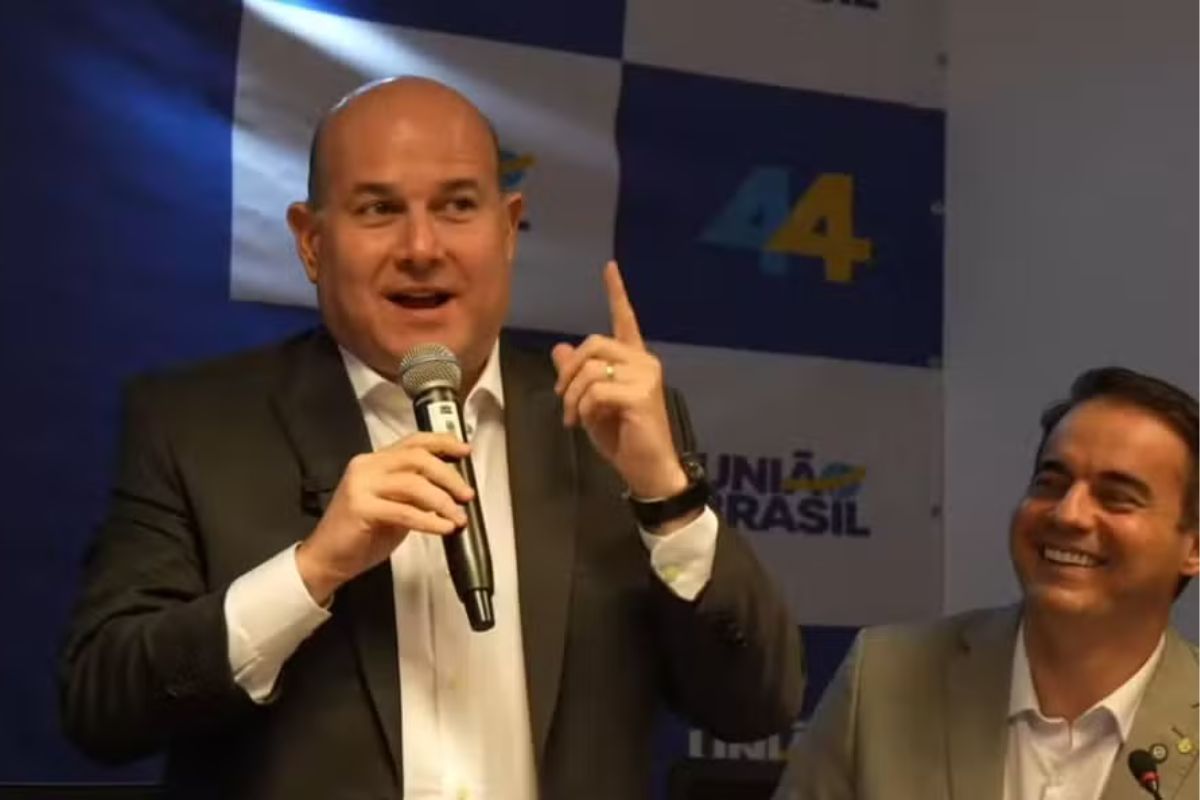 Política: Roberto Cláudio se filia ao União Brasil e reforça bloco de oposição no Ceará