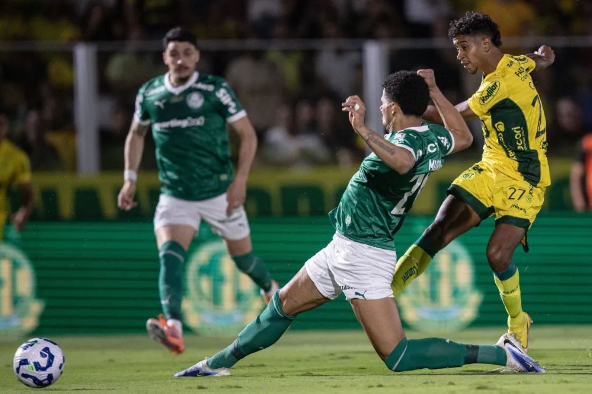 Futebol: Mirassol vence Palmeiras em jogo centenário e acirra disputa pela liderança do Brasileirão