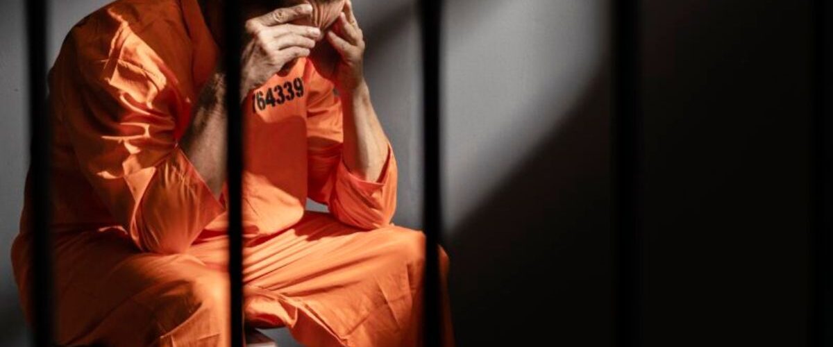 Opinião: O erro judiciário e a violação da dignidade humana