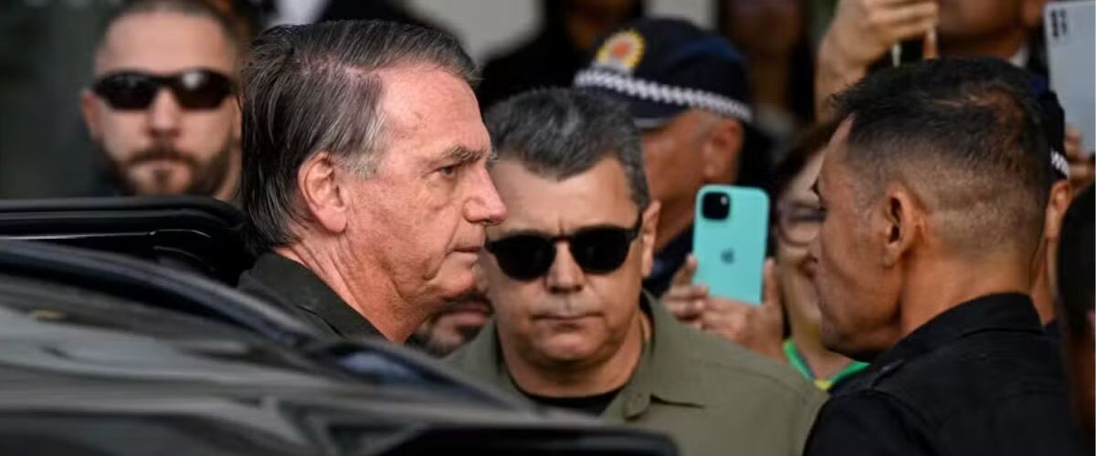 Justiça: Moraes convoca sessão virtual da 1ª Turma do STF para referendar prisão preventiva de Bolsonaro