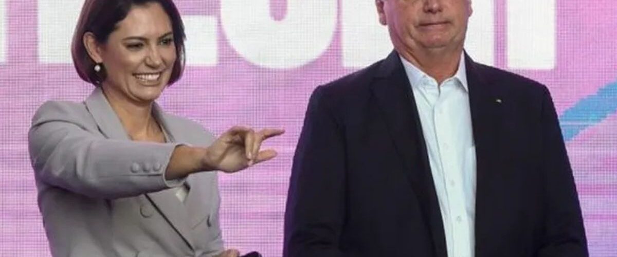 Justiça: Moraes autoriza Michelle Bolsonaro a visitar o ex-presidente na PF neste domingo