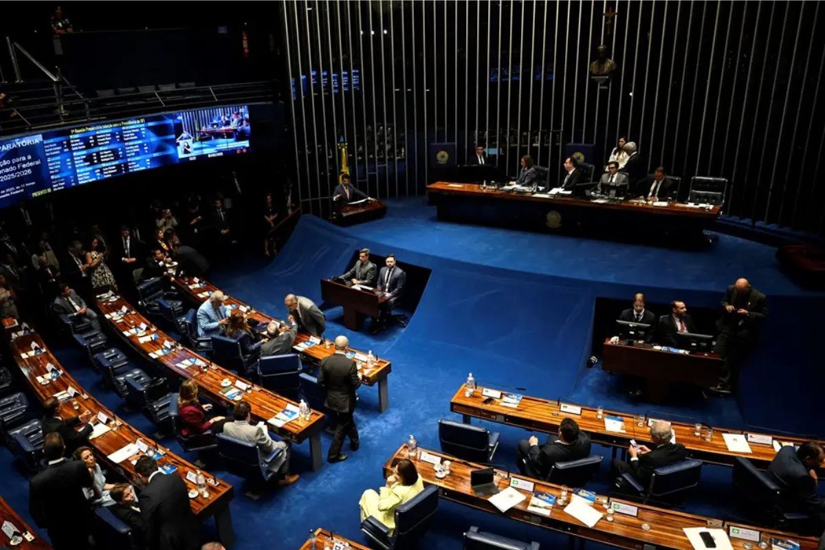 Política: Senado aprova regulamentação da aposentadoria especial para agentes de saúde