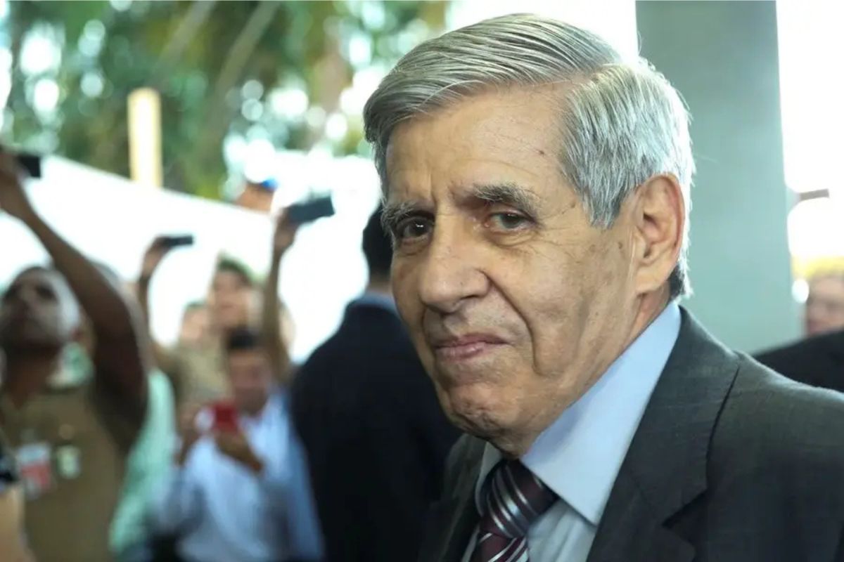 Justiça: Ex-presidente e generais são presos por tentativa de golpe; Justiça Militar avaliará perda de patentes