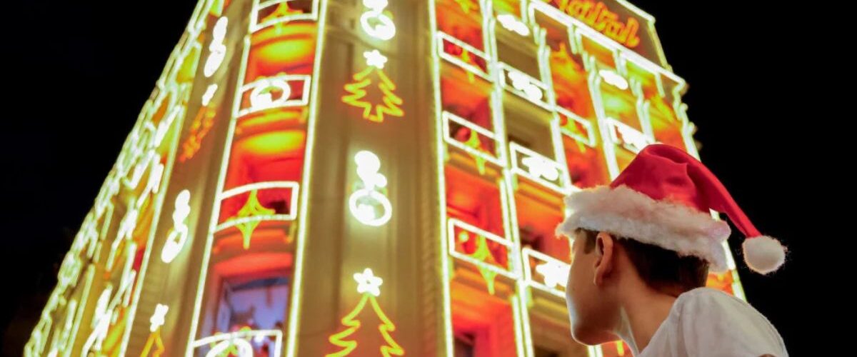 Natal 2025: Coral infantil ilumina abertura do Natal de Luz na Praça do Ferreira após entrega da nova revitalização