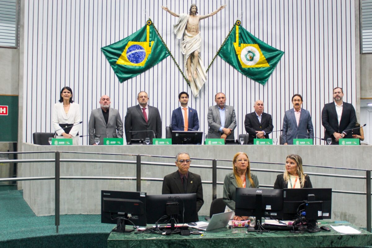 Homenagem: Assembleia Legislativa do Ceará celebra os 15 anos da COAPH e homenageia o Dr. Newton Lacerda