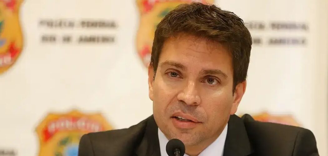 Foragido: Ramagem diz estar “seguro” nos EUA com anuência americana após fugir do Brasil