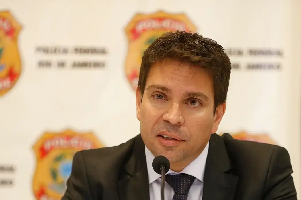 Foragido: Ramagem diz estar “seguro” nos EUA com anuência americana após fugir do Brasil