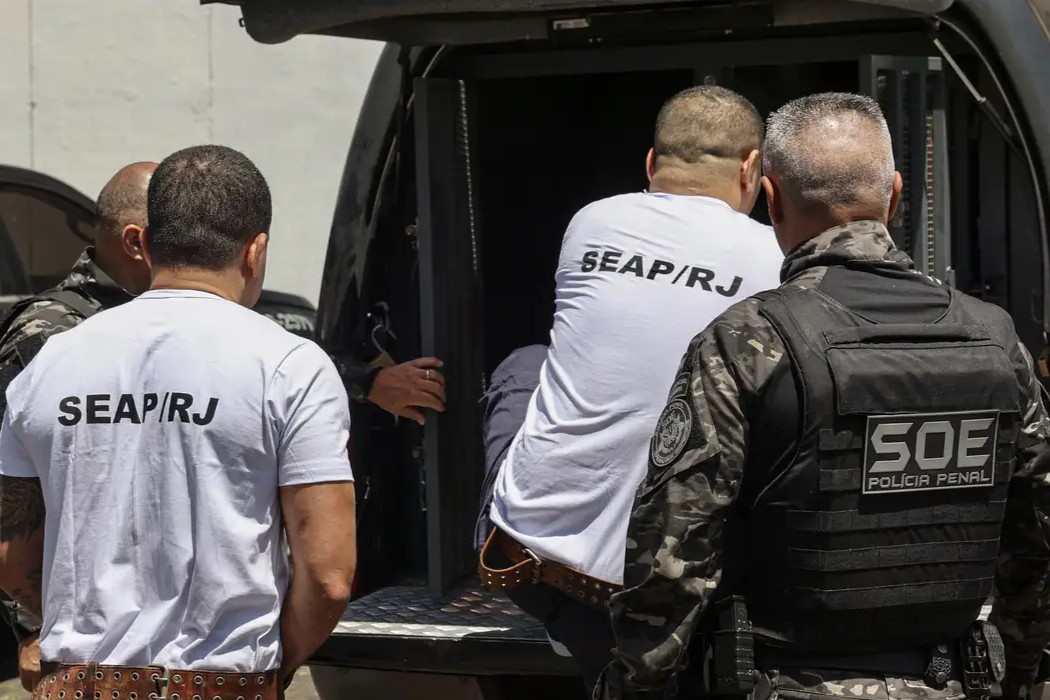 Segurança: Chefes do Comando Vermelho são transferidos para presídios federais de segurança máxima
