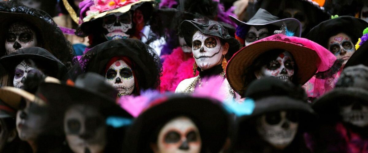 Turismo: Dia de los Muertos movimenta quase R$ 14,5 bilhões e impulsiona economia mexicana em 2025