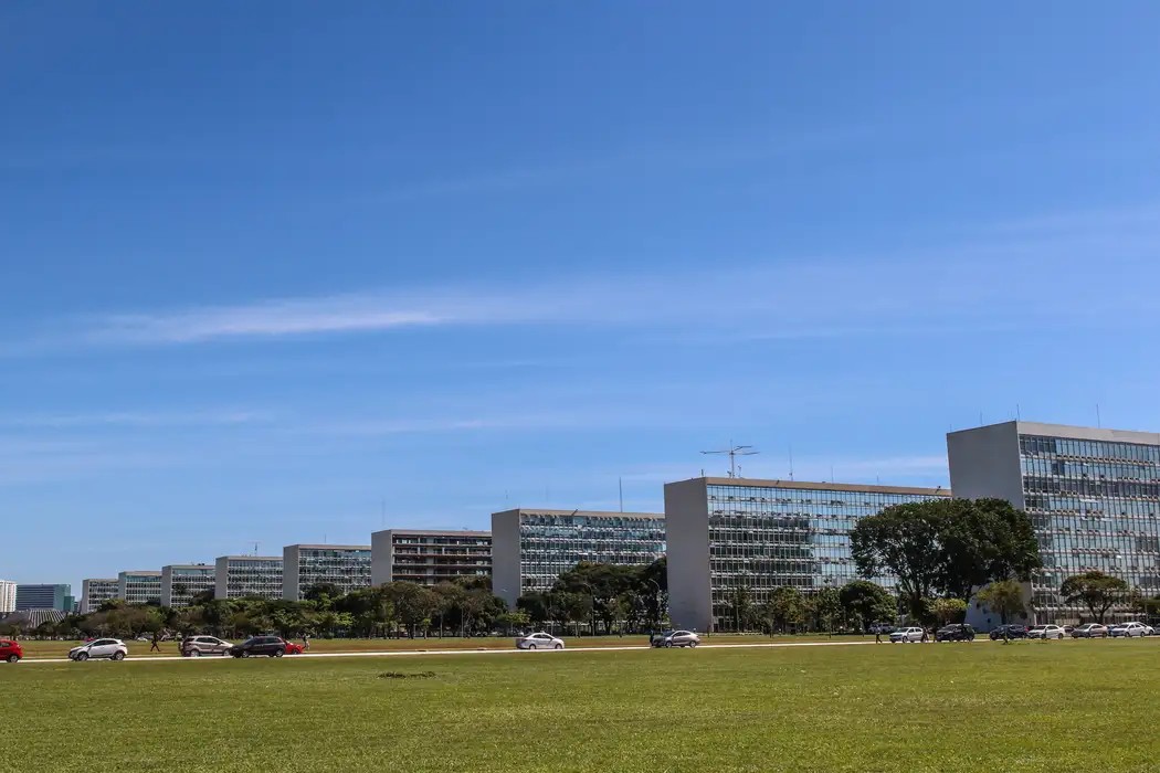 Economia: Governo reduz congelamento de despesas no Orçamento para R$ 7,7 bilhões