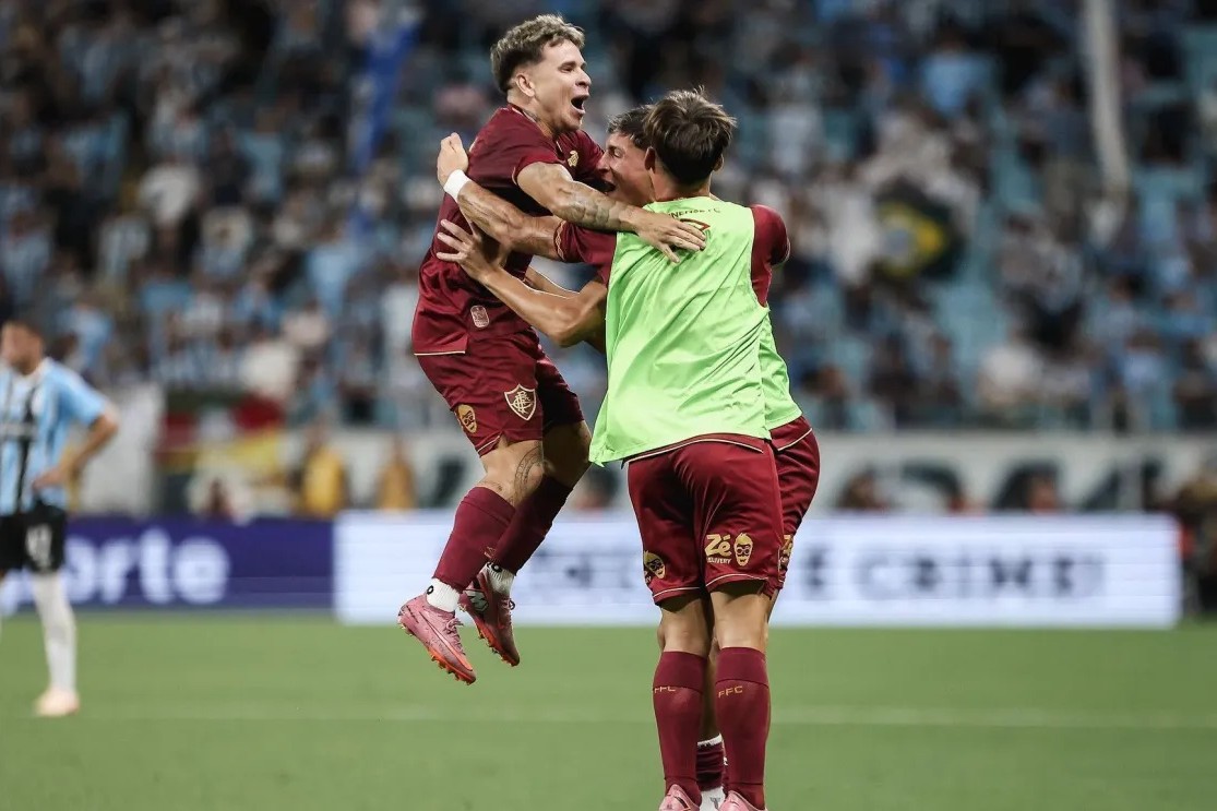 Futebol: Soteldo brilha, Fluminense vence o Grêmio fora de casa e entra no G5 do Brasileirão