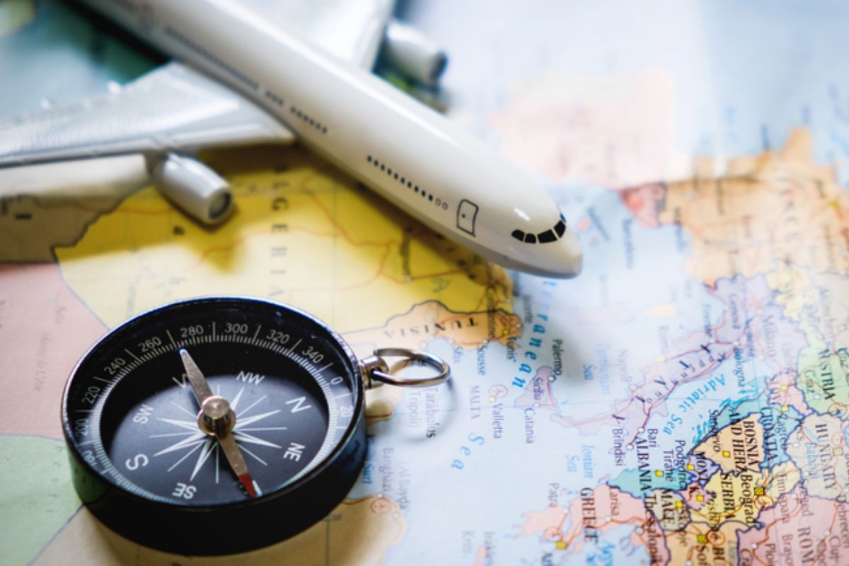 Turismo: Procura por pacotes de viagem cresce 817% e impulsiona retomada do turismo para 2026