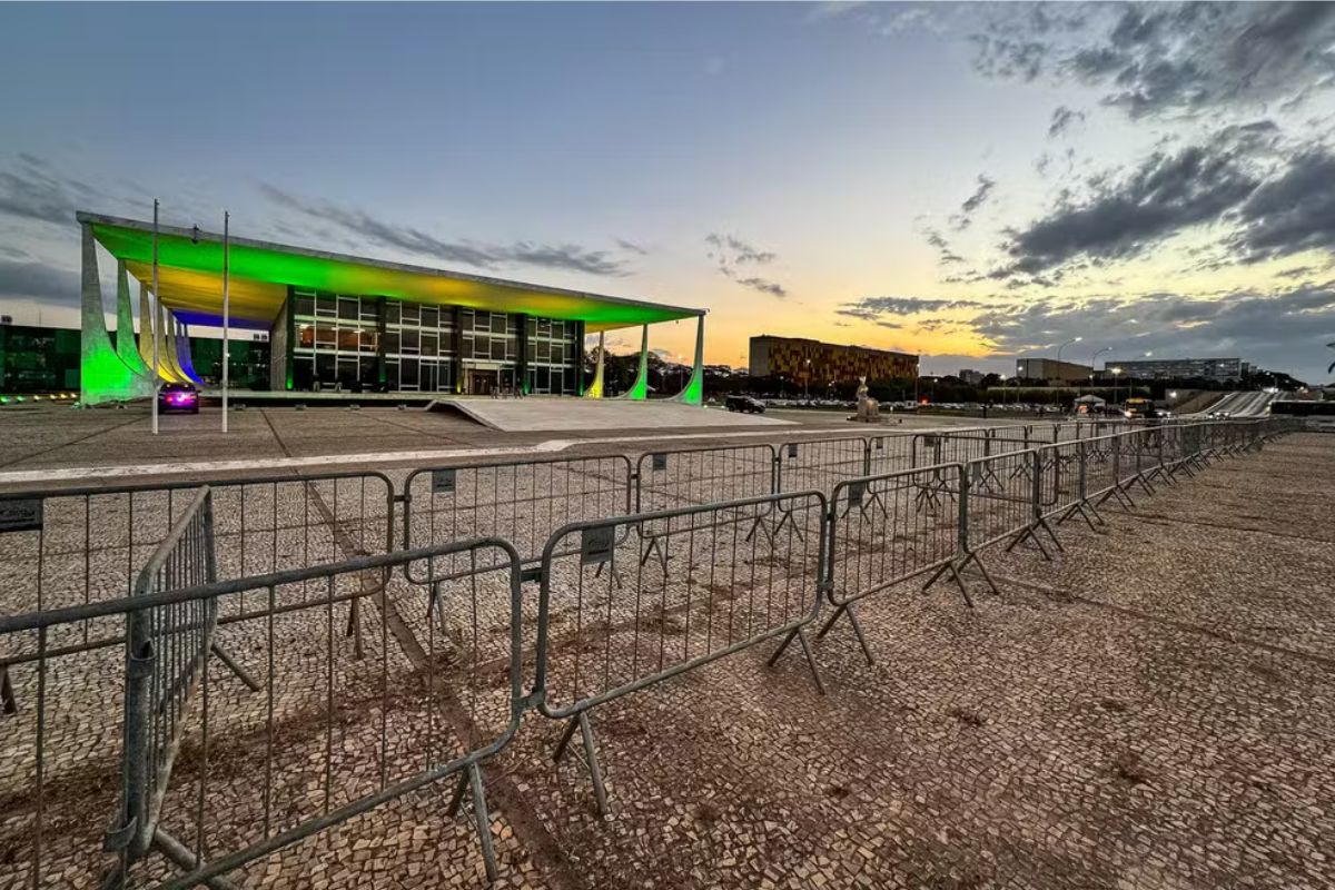 Justiça: STF analisa decisão de Moraes que determina perda do mandato de Carla Zambelli