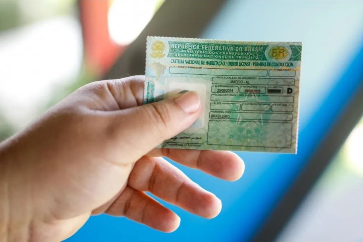 Habilitação: Senatran fixa teto de R$ 180 para exames da CNH em todo o país